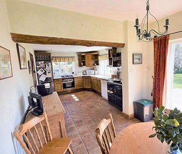 3 bedroom detached house to rent - Photo 5