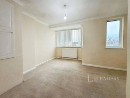 2 bedroom semi-detached house to rent - Photo 3