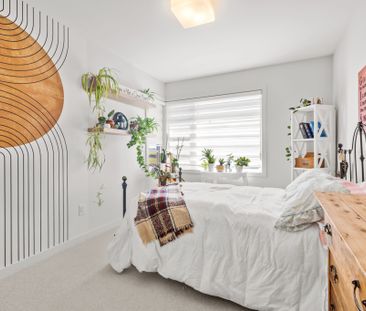 For Lease - 978 Acoustic Way, Blossom Park - Airport and Area, Ontario - Photo 5