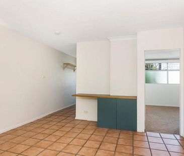 Quaint Chelmer Unit in Great Position! - Photo 4