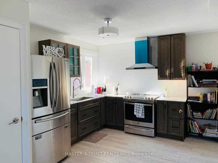 For Lease - 40 Whitley Castle Crescent, Toronto, Ontario - Photo 4