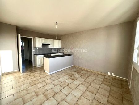 Location Appartement 2 pièces 38m² CANTELEU 76380 - Photo 3