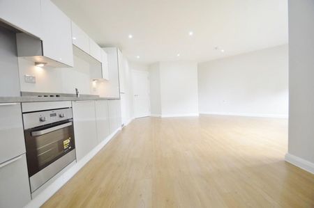 61 Chalvey Road East, Slough, Berkshire,SL1 - Photo 4