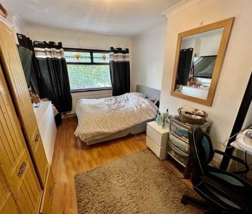 4 Cregagh Park East, Cregagh, Belfast, BT6 9LG - Photo 5