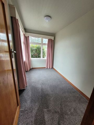 Charming 3BR Wainoni Home + Studio! - Photo 2