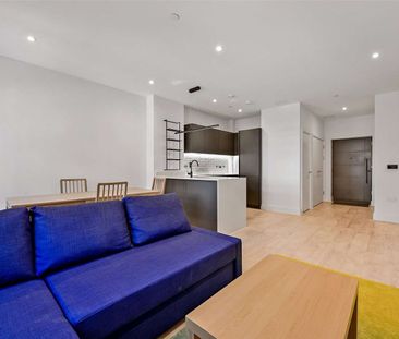 A modern furnished two bedroom apartment with car parking in the Fa... - Photo 3