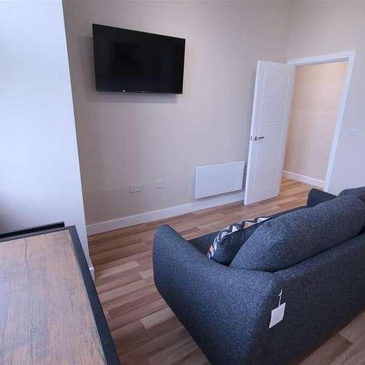 City Apartment, City Centre, NE1 - Photo 1