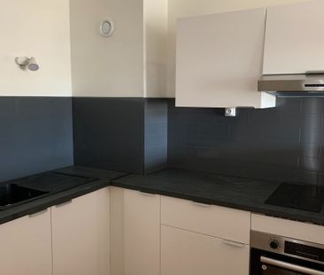 Appartement Nimes 2 piece(s) 43 m2, - Photo 4