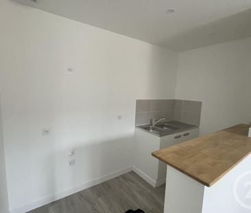 Location Appartement 2 pièces 29m² CAUDEBEC LES ELBEUF 76320 - Photo 2