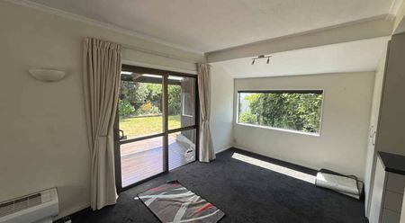 Sunlit Five-Bedroom Home With Spacious Living - Photo 2