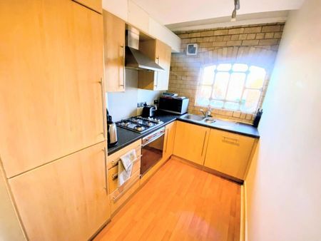 2 bedroom flat to rent - Photo 3