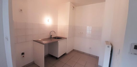 location Appartement T3 DE 64m² À CACHAN - Photo 2