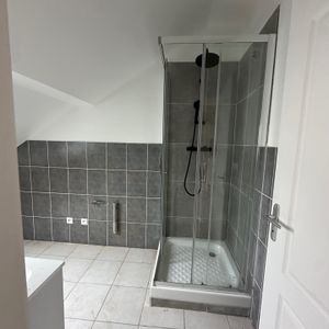 Location Appartement 2 pièces 23m² ORLEANS 45000 - Photo 2