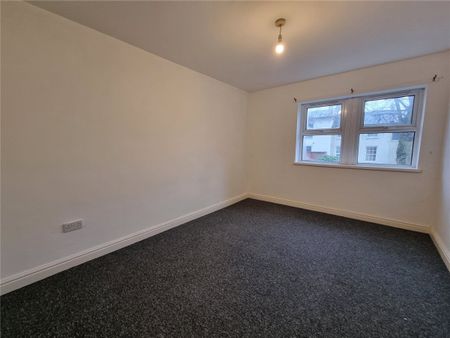 Second Avenue, Nottingham, Nottinghamshire, NG7 - Photo 2