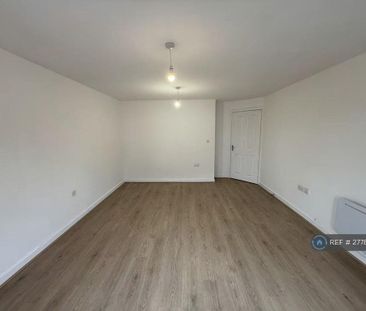 2 bedroom maisonette to rent - Photo 3
