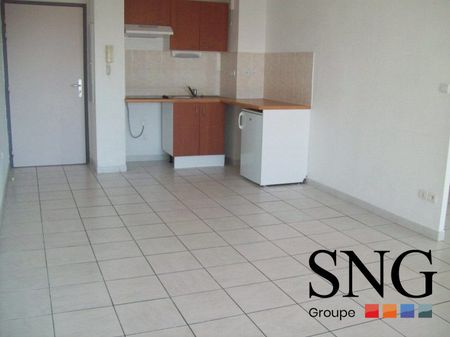 T2 AVEC BALCON+PARKING - Photo 5