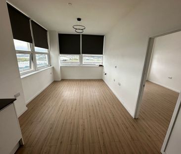 1 Bed Flat, Hawthorns Apartments, B66 - Photo 4