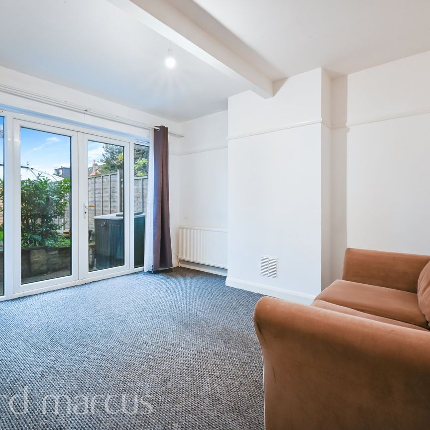 Streatham Vale, London - Photo 1