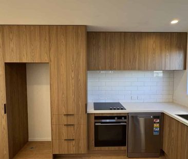 Bordesley Beauty: Brand New Townhouse in the Heart of Phillipstown - Photo 4