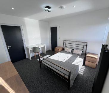 Malvern Terrace, Brynmill, Swansea SA2 0BE - Photo 1