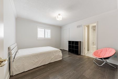 For Lease - 71 Landsdown Crescent, Markham, Ontario - Photo 5