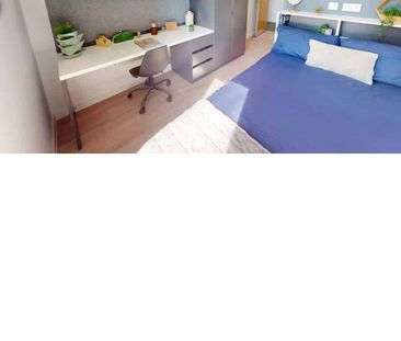 Accessible En-suite - Photo 3
