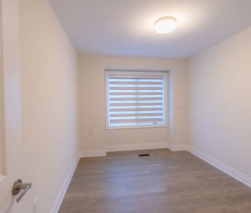 For Lease - 2184 Postmaster Drive Unit# 11, Oakville, Ontario - Photo 6