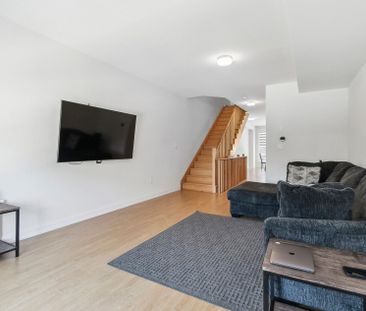 For Lease - 65 Akil Thomas Gardens, Toronto, Ontario - Photo 4