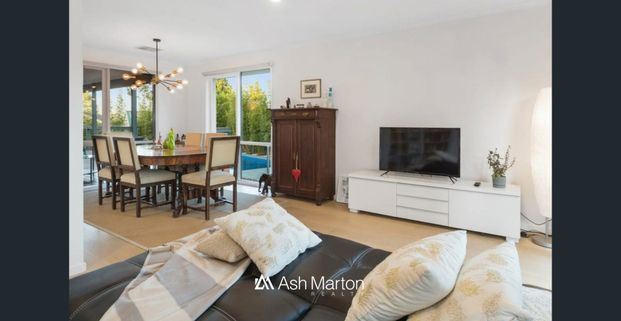 Picture Perfect Family Home - Photo 1