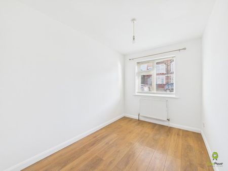 2 bedroom ground floor maisonette to rent - Photo 5