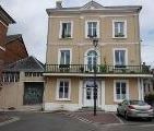 ORBEC - Centre ville, place de la mairie. Appartement en duplex - Photo 3