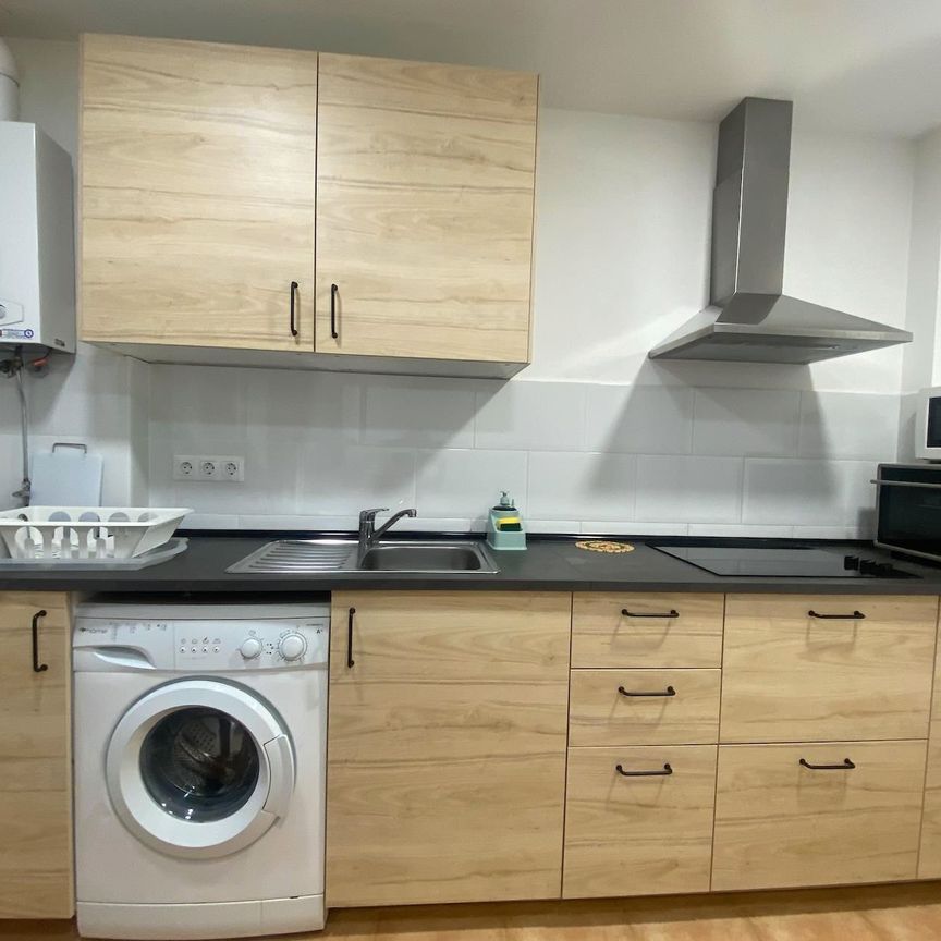 Apartamento de alquiler en Calle Abogado Federico Orellana Toledano, 11, Girón - Las Delicias - Photo 1