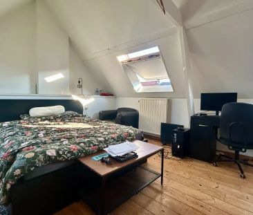 Gezellige rijwoning met prachtige stadstuin en achteruitgang nabij ... - Photo 3