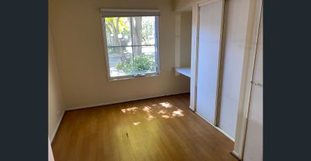 Superb Ground Floor Apartment in Prime Malvern Location - Photo 4