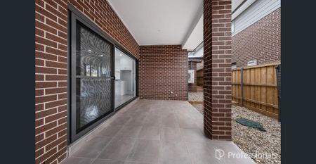 Single Level Home in Gables - Photo 4