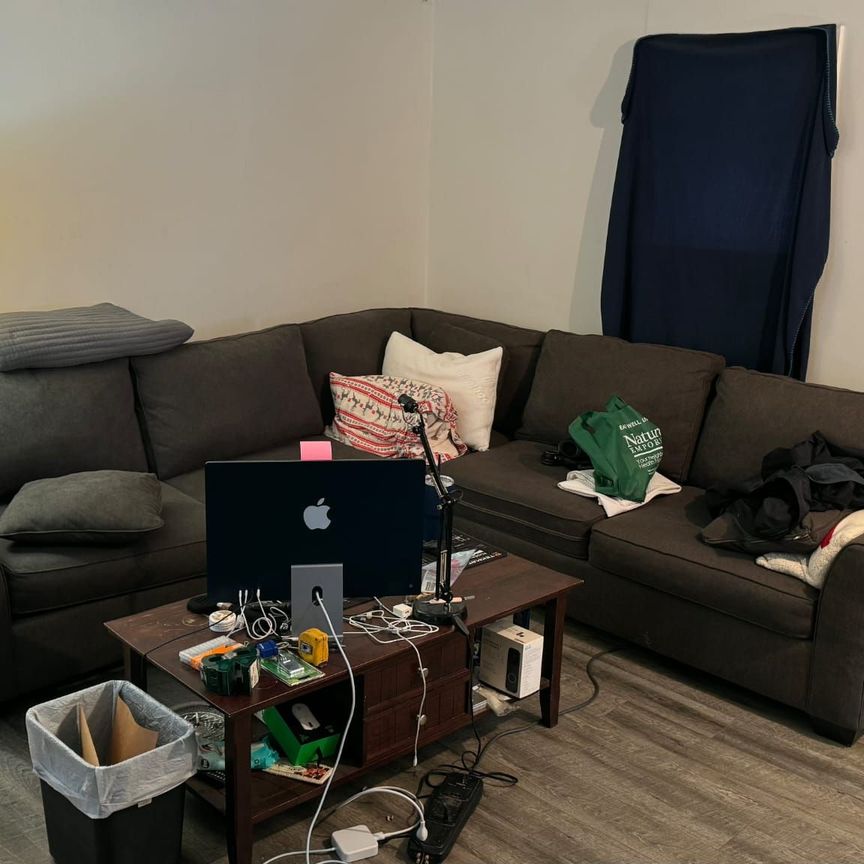 For Lease - 13 Main Street, Newmarket, Ontario - Photo 1