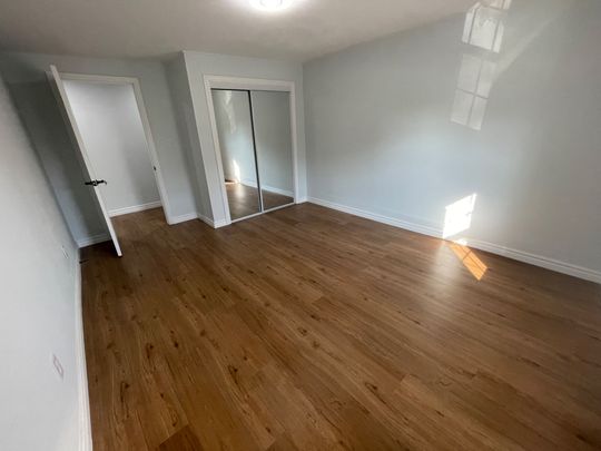 For Lease - 215 B Queen Street, Mississauga, Ontario - Photo 1