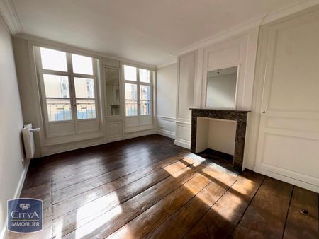 Location Appartement 2 pièces 65m² LILLE 59000 - Photo 2