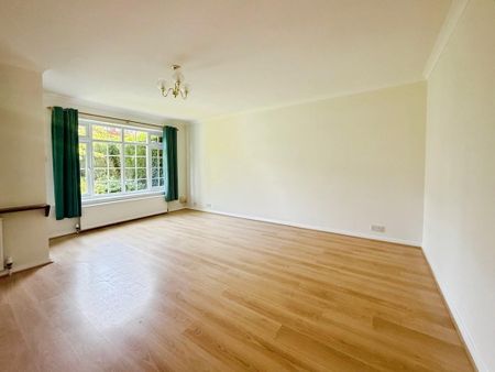 3 bedroom semi-detached house to rent - Photo 2