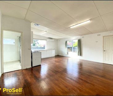 3-bedroom unit in a convenient location - Photo 4