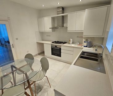 2 Bed Terraced House, Bailey St, L1 - Photo 6