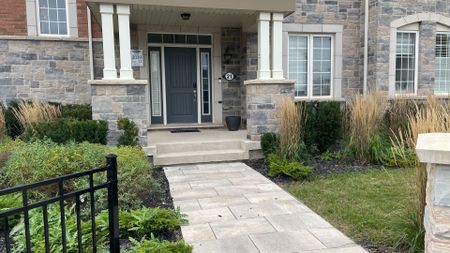 For Lease - 1222 Rose Way Unit# Main Fl, Milton, Ontario - Photo 2