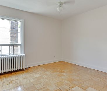 1 Bedroom unit in GREAT Location. - Photo 3