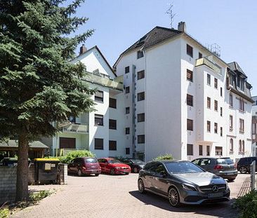 Zentrale Lage ! kleine 1-Zimmer Wohnung mit Einbauküche - Foto 2