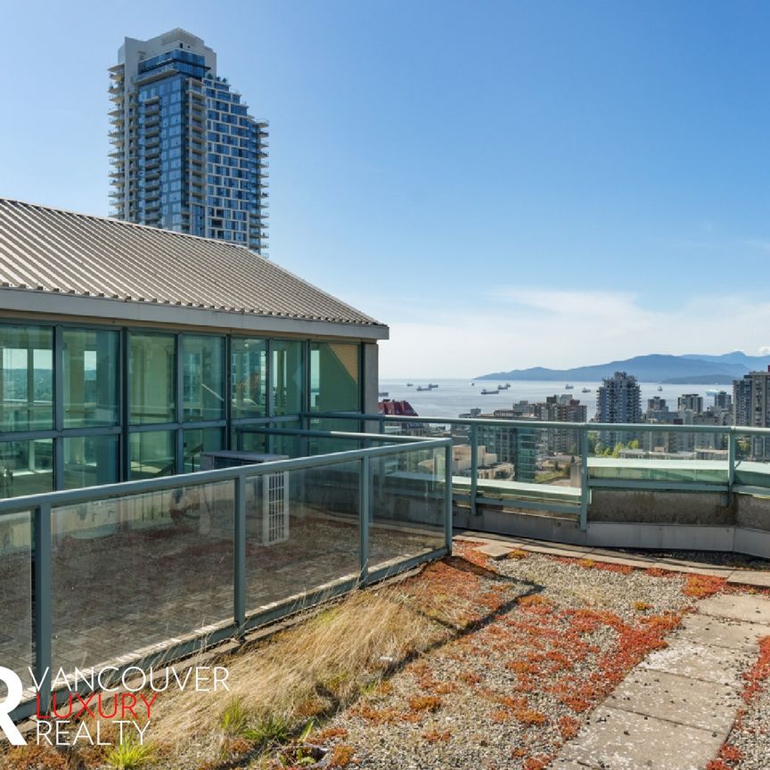 Penthouse in Downtown Vancouver, BC - Photo 1