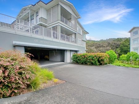 Stunning Orewa Apartment - Photo 3