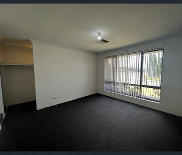 Family Home - Photo 3