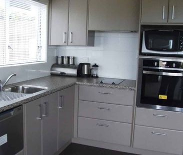 Fully furnished apartment - Photo 2