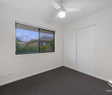 Spacious Townhouse in Quiet Location with Pool Access! - Photo 3