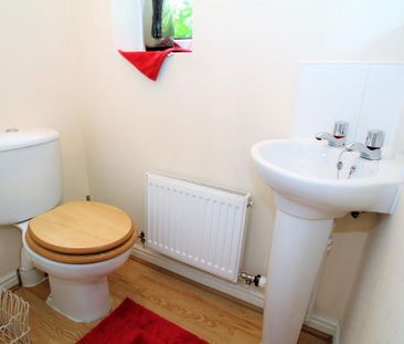 2 bedroom semi-detached house to rent - Photo 4